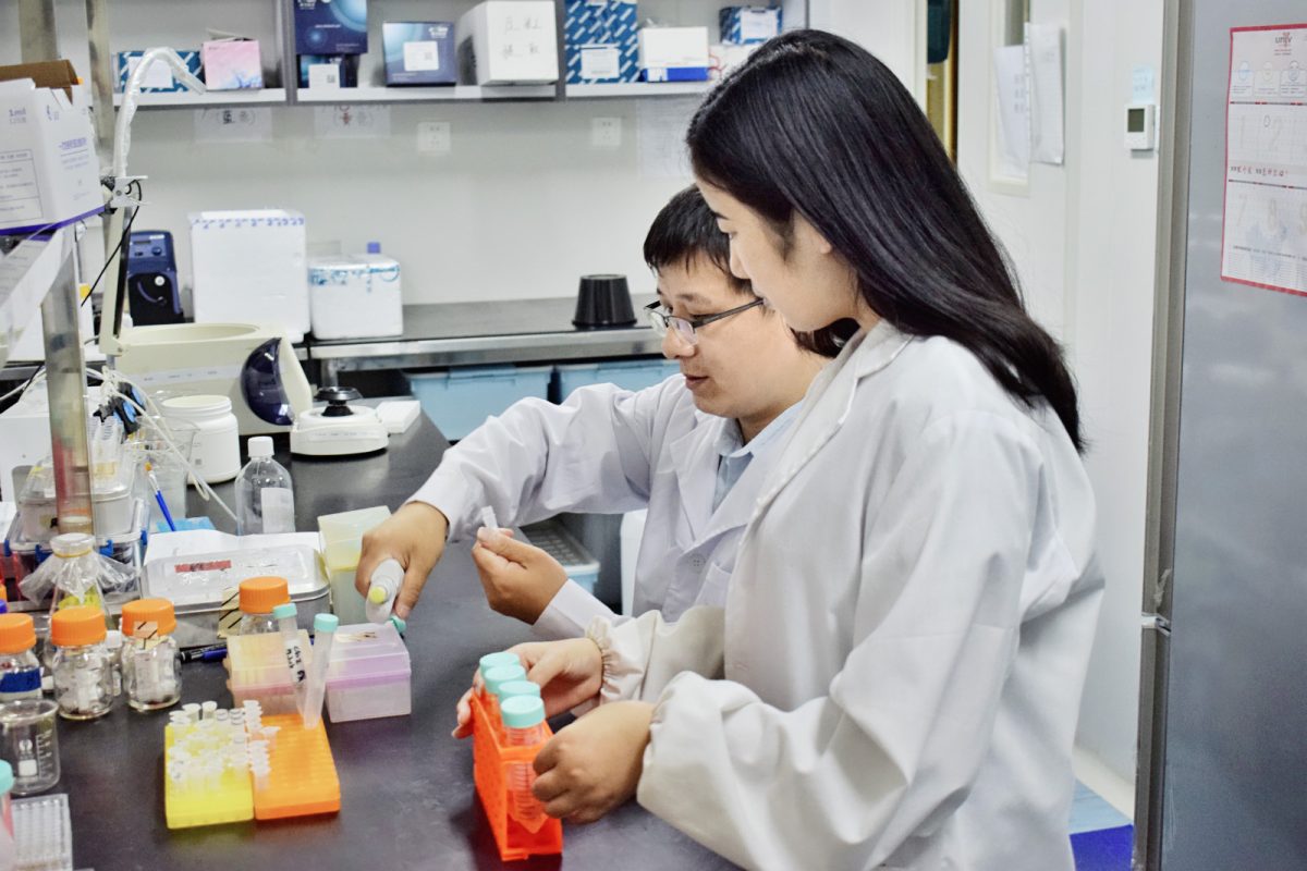 湖北省人民政府:分析上万份样本 嫦娥抗衰在皮肤微生态应用领域获得新进展(图3) image.png